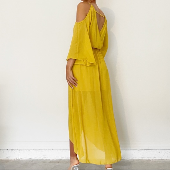 Mustard yellow ruffle shoulderless maxi dress - Picture 7 of 7